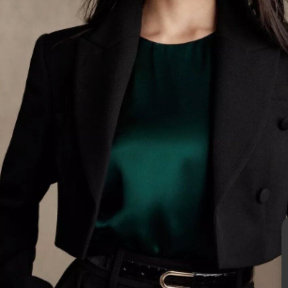 NWT Banana Republic Sombra 100% Silk Top Holiday Forest Green